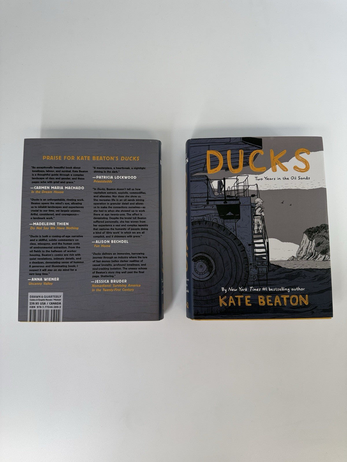 Ducks: Two Years in the Oil Sands - Hardcover By Beaton, Kate